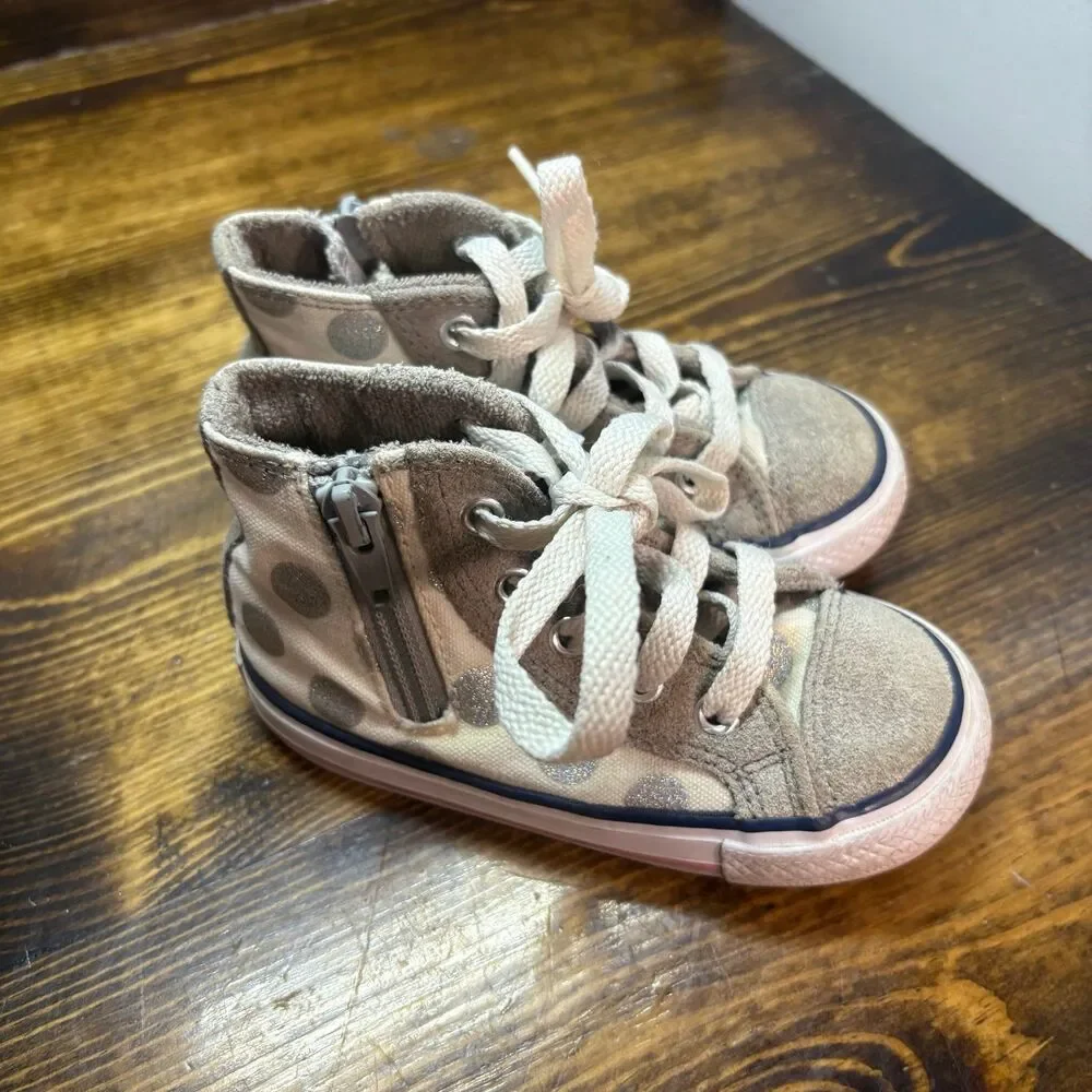 Converse Gray And White Polka Dot Sneakers Size‎ 7